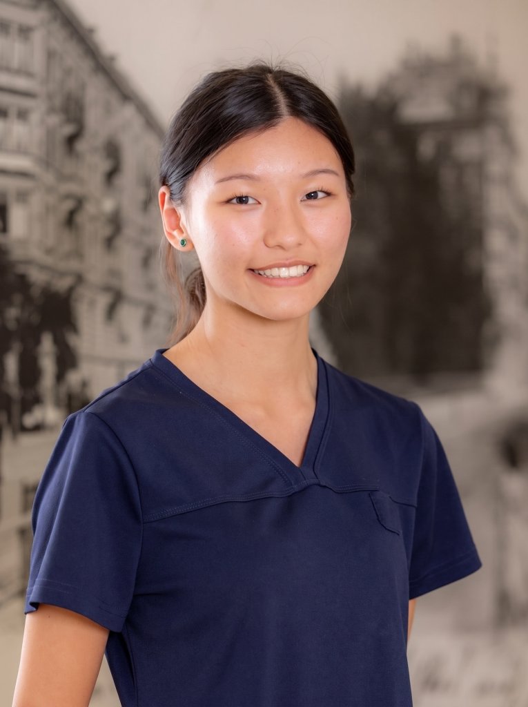 Tenzin Rabgye, Dentalassistentin in Ausbildung